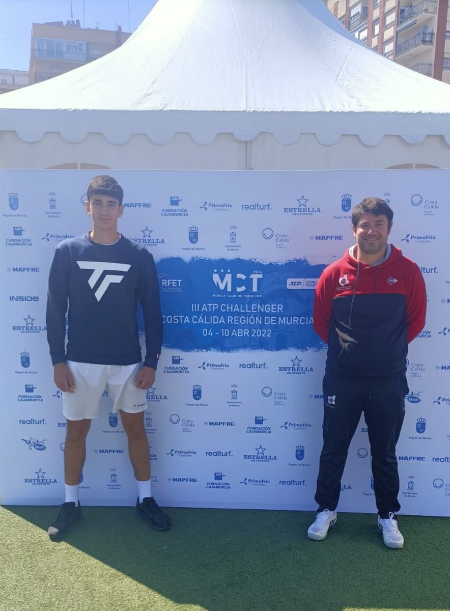 Pablo Martínez (@pablomartigom) on Twitter photo Estuvimos muy cerca de avanzar y quiero agradecer a todos los que me han apoyado en este grandísimo torneo.
Gracias por la oportunidad. Ilusionado con el futuro. 🎾🎾🎾
Gracias a <a href="/MurciaClubTenis/">Real Murcia Club de Tenis 🎾</a>, <a href="/tecnifibre/">Tecnifibre</a>, <a href="/CardiosaluSport/">Cardiosalus Sport</a>, <a href="/CapuchinosMU/">Capuchinos Murcia</a>, y a mi compañero Pablo Llamas. 💪💪💪 Estuvimos muy cerca de avanzar y quiero agradecer a todos los que me han apoyado en este grandísimo torneo.
Gracias por la oportunidad. Ilusionado con el futuro. 🎾🎾🎾
Gracias a <a href="/MurciaClubTenis/">Real Murcia Club de Tenis 🎾</a>, <a href="/tecnifibre/">Tecnifibre</a>, <a href="/CardiosaluSport/">Cardiosalus Sport</a>, <a href="/CapuchinosMU/">Capuchinos Murcia</a>, y a mi compañero Pablo Llamas. 💪💪💪