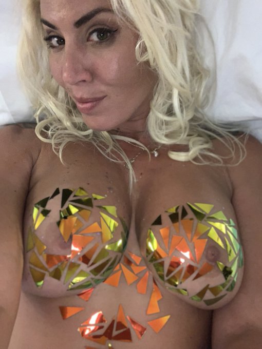 cum and play with me my juicy lovers https://t.co/LrWYCU3BGZ https://t.co/S1qDup57Ui<a href="/tag/happyhumpday"class="tags"><span>#happyhumpday</span></a><a href="/tag/bestie"class="tags"><span>#bestie</span></a><a href="/tag/jennyjizz"class="tags"><span>#jennyjizz</span></a>