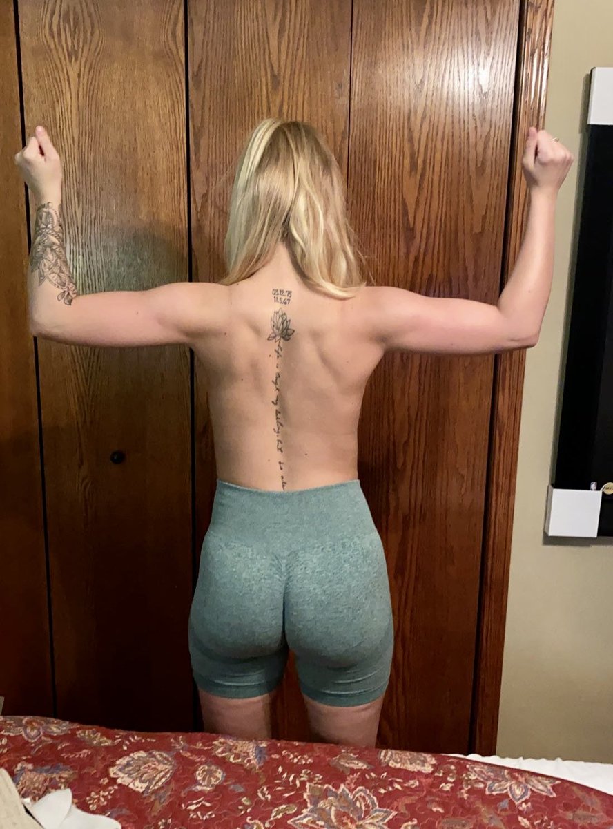 sadeenicolee's tweet photo. Just stopping by to show twitter my baby back gains😇🥲 https://t.co/lRryd9efLb