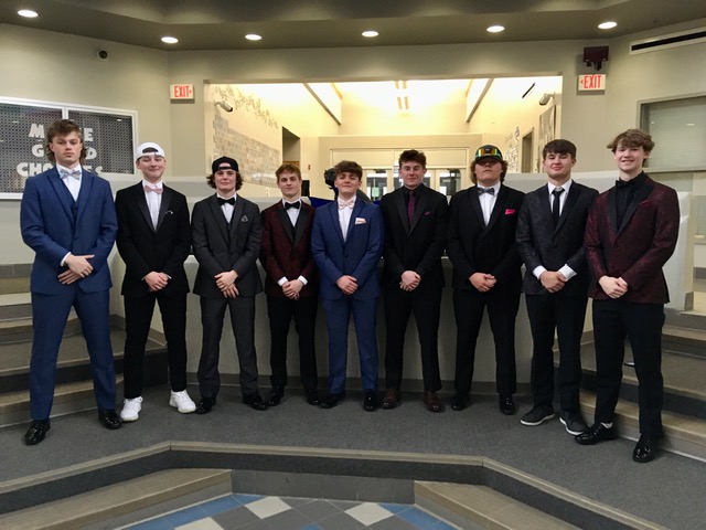 GanandaRACHS's tweet photo. Lookin' sharp today at Ruben A. Cirillo.
#GanandaProud of this style! https://t.co/2iChyPbFZ3