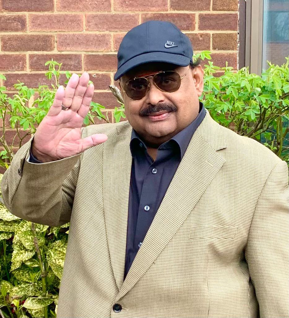OfficialMQM's tweet photo. سپریم کورٹ کے فیصلے پر ایم کیوایم کے بانی وقائد جناب الطاف حسین کو رابطہ کمیٹی کی دلی مبارکباد اور خراج تحسین https://t.co/LZ0L1mekrd