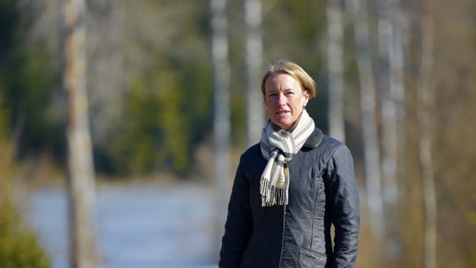 "Jag är glad att <a href="/SwedishPM/">Ulf Kristersson</a> prioriterade skogsfrågor på mötet med <a href="/vonderleyen/">Ursula von der Leyen</a> idag. Det skickar positiva signaler till skogsnäringen att på efterföljande pressträff höra bioenergi &amp; skogsbruk lyftas som viktigt för att göra upp med fossila bränslen &amp; för grön omställning."