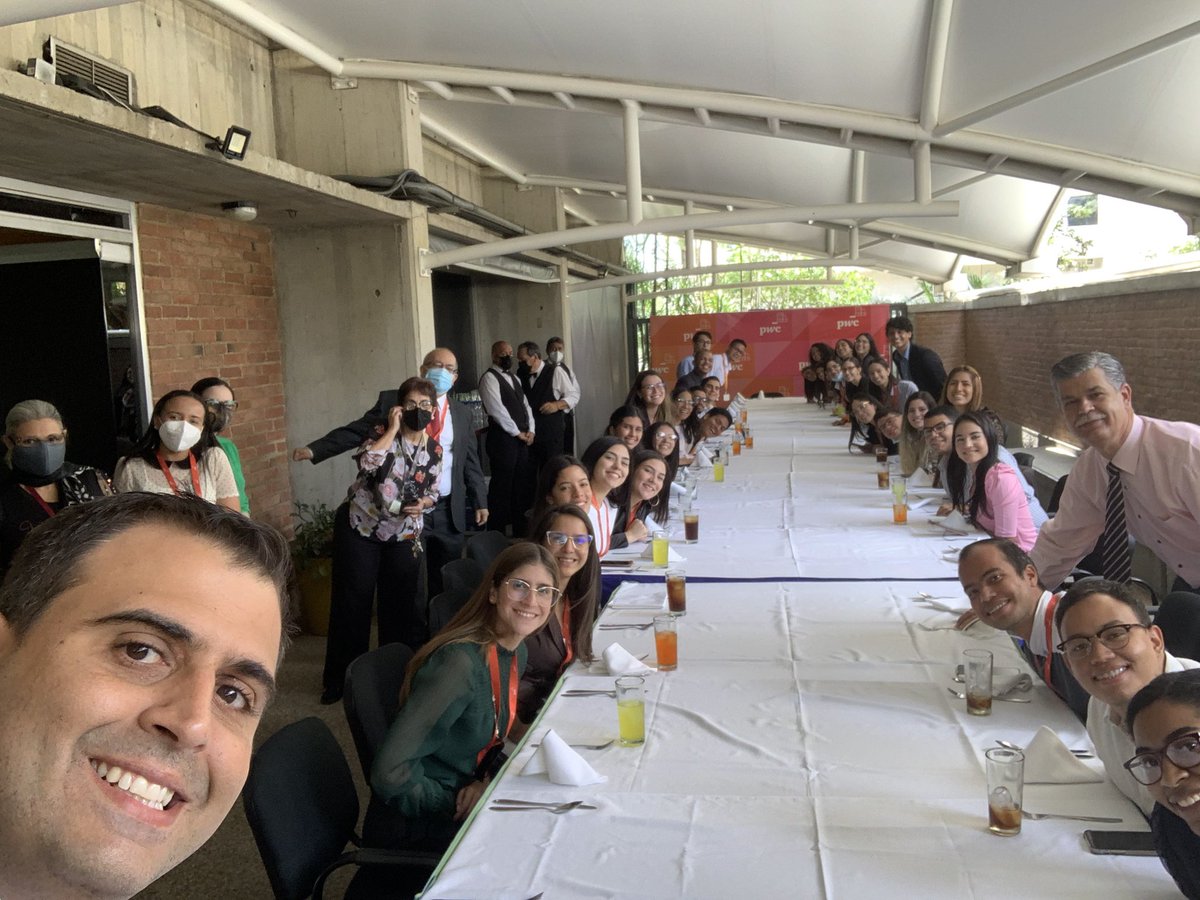 emazutiel's tweet image. Hoy almuerzo de bienvenida a más de 30 profesionales que se unen nuestra familia de @PwC_Venezuela @pachecorpedro