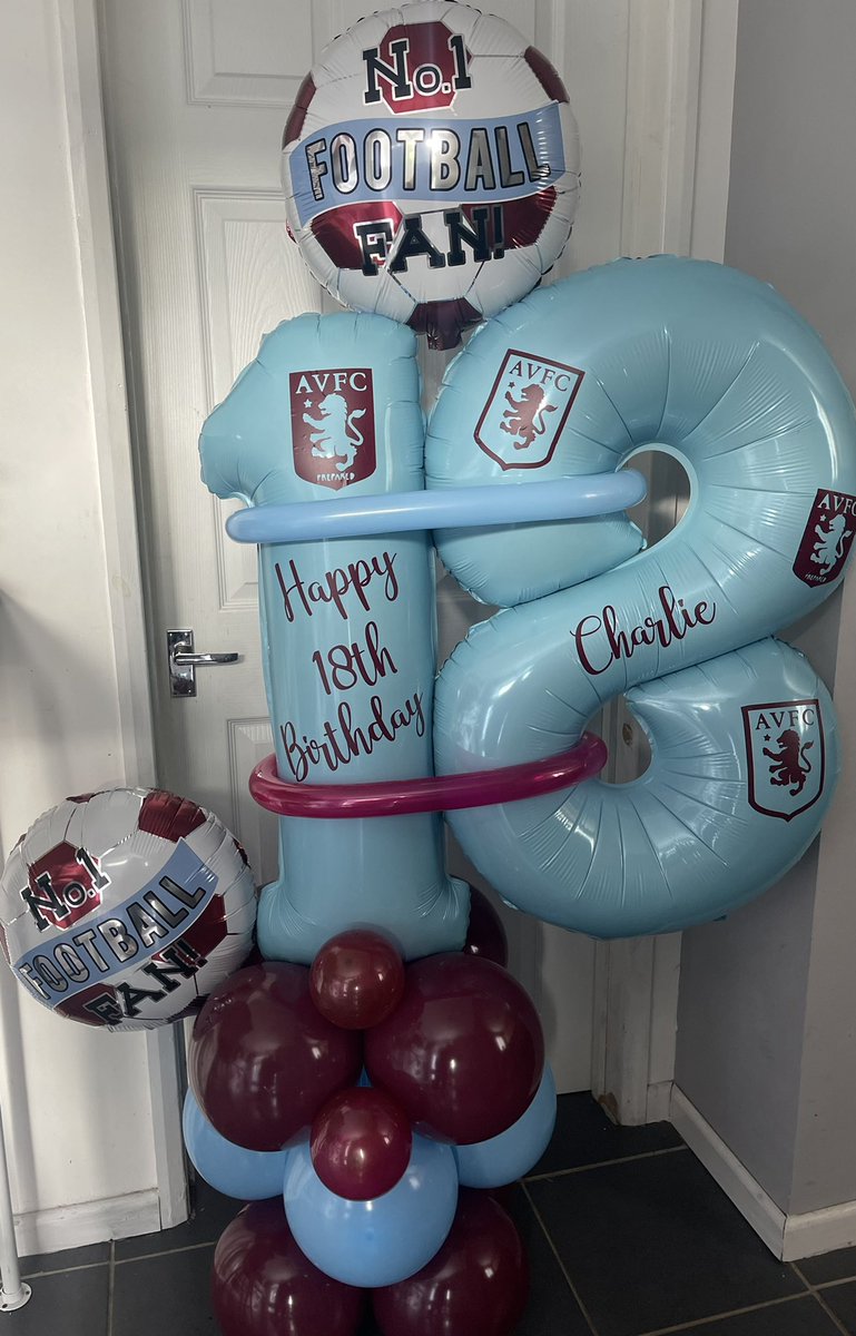 KnowScents's tweet photo. Just another beautiful balloon display in our favourite colours 💜💙 

#balloons #display #Avfc #Astonvilla #SmallBusiness #b31balloons #football #birthday https://t.co/vGEGYqFdTw