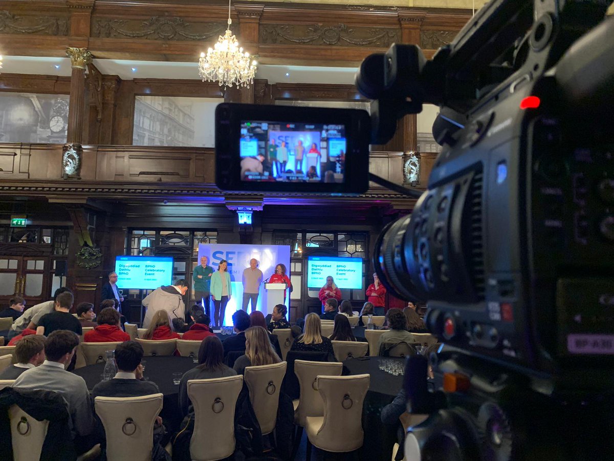 buffoon_media's tweet photo. Yesterday we filmed with @Seren_Network at the @Coal_Exchange for the @TheBPhO Awards Ceremony 🏆
Congratulations to all those that received an award in this year’s competition! 🙌#
#BuffoonMedia #Filming #SerenAcademy #SerenNetwork https://t.co/bE2HLNBLyn