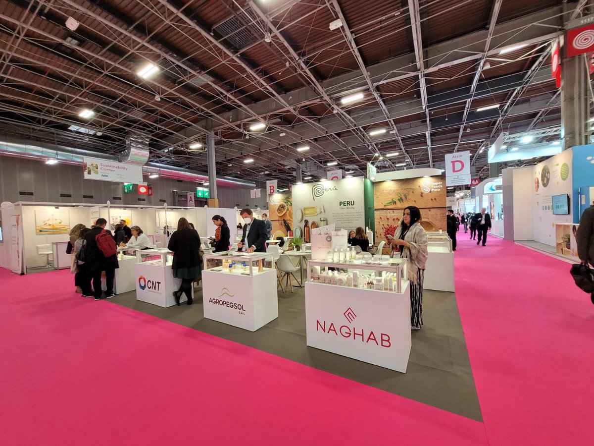 colombiamascom1's tweet photo. También encontramos muchas oportunidades para la biodiversidad colombiana en el desarrollo de la industria cosmética del mundo en #Incosmetics2022, como una vitrina comercial para poner en la mira nuestros ingredientes naturales.
#Agrolinares #BioIngredTech #OcatiSAS https://t.co/gvxUE6nqG1