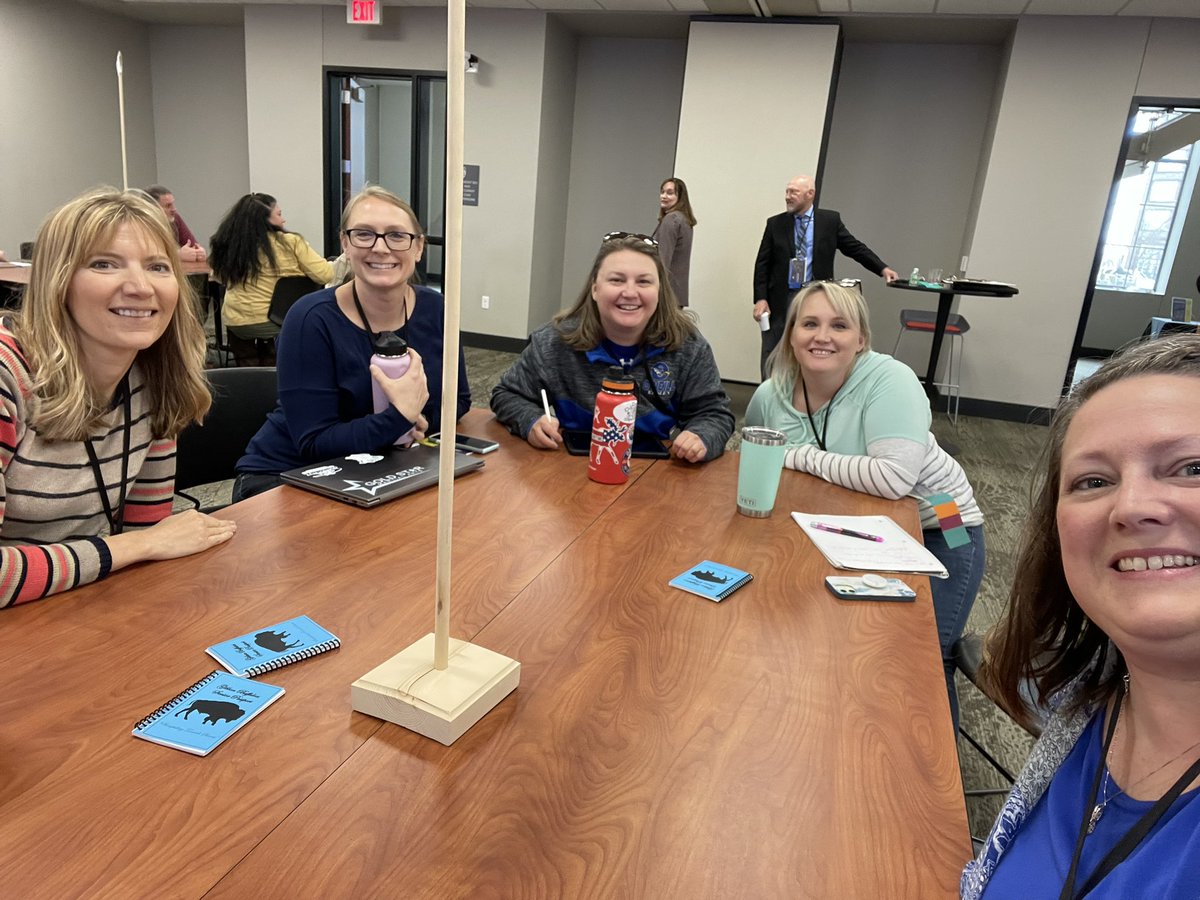 keri_waddle's tweet photo. Awesome day representing Gibbon by presenting at the #EQSymposium2022 today in Lincoln!!! #collegesuccess #GPSPride #GPSBuffs #GibbonNation https://t.co/Udnnngzj0J