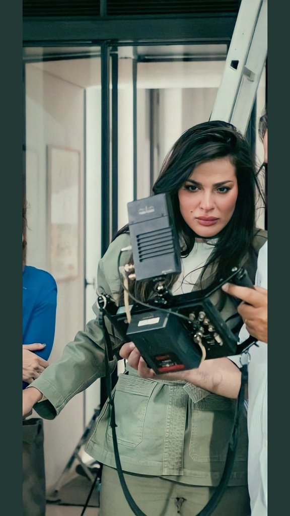 نضرتي بعد ما طلعت من لمتحان وشفت جوابات البنات مختلفه ع اجوبتي 😂💁‍♀️

#نادين_نسيب_نجيم💌