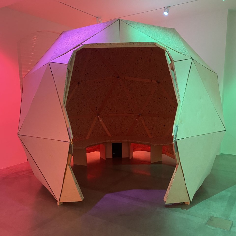 SLG_artupdates's tweet photo. Preview tonight 🔊
@ the Fire Station, 6-8.30pm
Come and see the fantastic transformation of Gallery 1 by our #PostgraduateResidency artist @shamicaruddock
A newly-commissioned installation consists of a sound work housed within a purpose-built listening environment. https://t.co/NVCncdt8U9