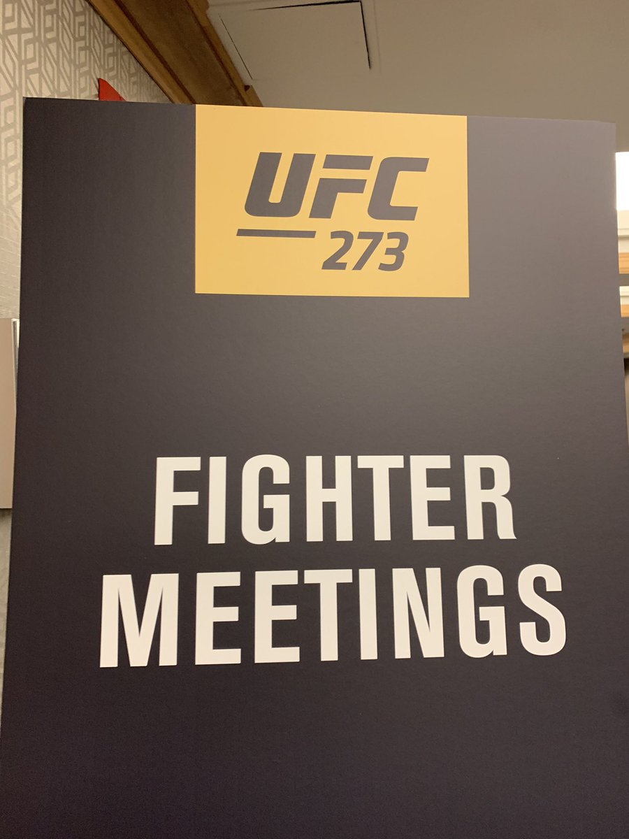 Eric M. Johnson tweet media