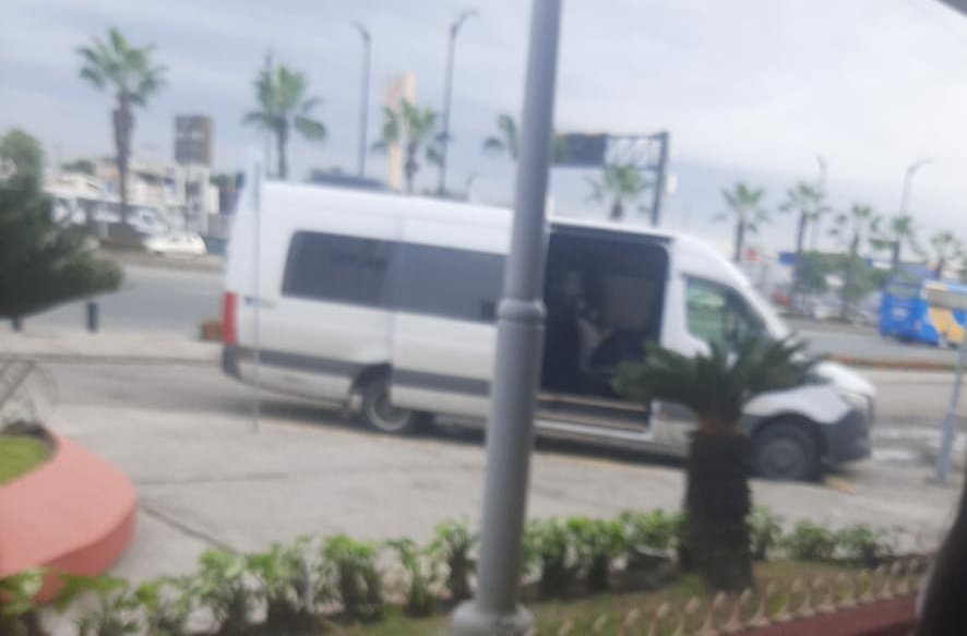 SinMordaza_1's tweet photo. ATENCIÓN. 

Antes de que empiecen a matricular los caballos en algunos municipios como lo dijo @acastropiedra, es importante que se matriculen bien estas busetas. Seguro que @acastropiedra dará respuesta oportuna por la vara alta que ha puesto en la #ANT https://t.co/V8zxDCeXZs