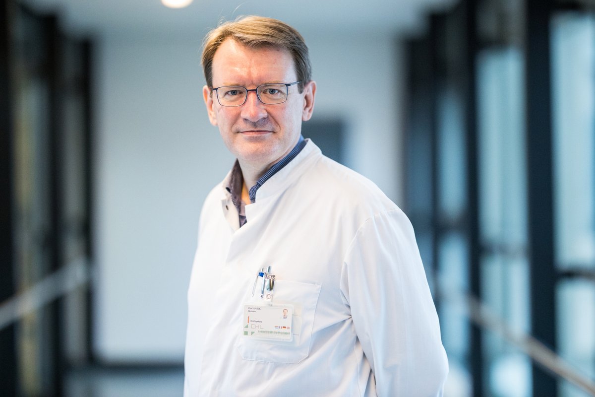 Maricot_Alex's tweet photo. 📢Introducing our fourth speaker:
@RomainSeil 🇧🇪
🔬President of Liroms @LIROMS_asbl  
🏃‍♀️Improving RTS after ACL reconstruction: what can surgeons do better?
✅Register here https://t.co/Cqugx2X5va
🔍https://t.co/ArLsh7WXne https://t.co/KHzyhRrUxd
