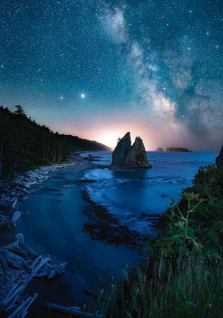 Soul_Art8's tweet photo. Good night 💙✨
#Naturephography #NatureBeauty #nightsky #beautiful https://t.co/1lKfamlxvM
