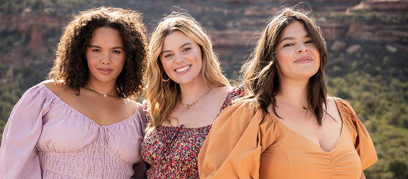 We are the Mission Monday charitable partner for the Arula (women's clothing) at the Mall of America. To date, they have raised $1,500 to support our programming, how cool is THAT?! What's more, they've extended that to May 9th. Thank you, Arula, for supporting us!
