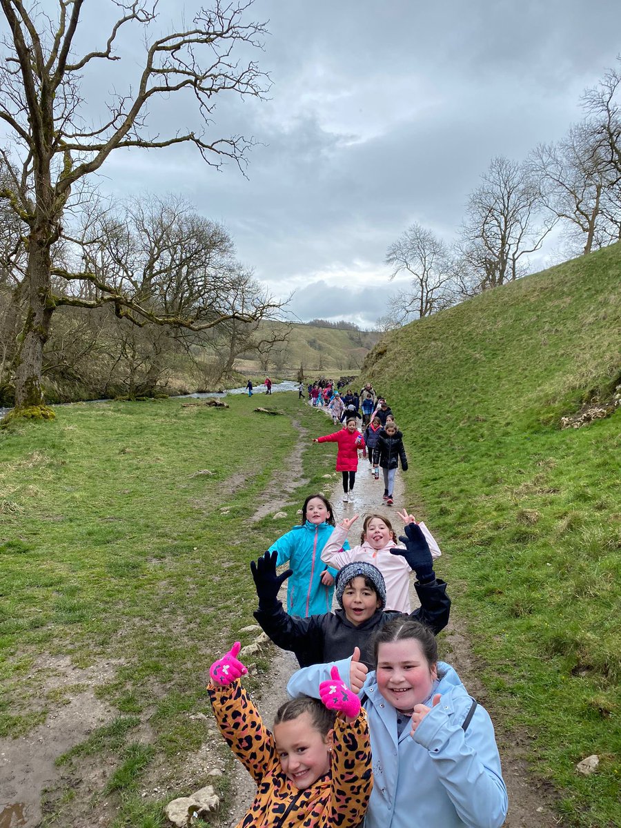 FlanshawJIN's tweet photo. Our Year 3/4 children are having an amazing time in Malham for their residential! #activeants π https://t.co/LZZPs6XzwE