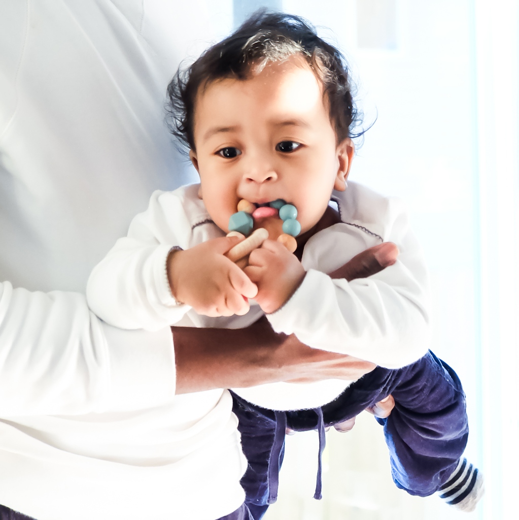 BooginHead's tweet photo. 🐇Sore gums don't take a holiday! Give the little person in your life some gentle relief from tiny razor bones erupting mercilessly into their baby mouths. May we offer a few affordable solutions?

#booginhead #easter2022
https://t.co/rKt58DkAJT https://t.co/JnbdohyenP