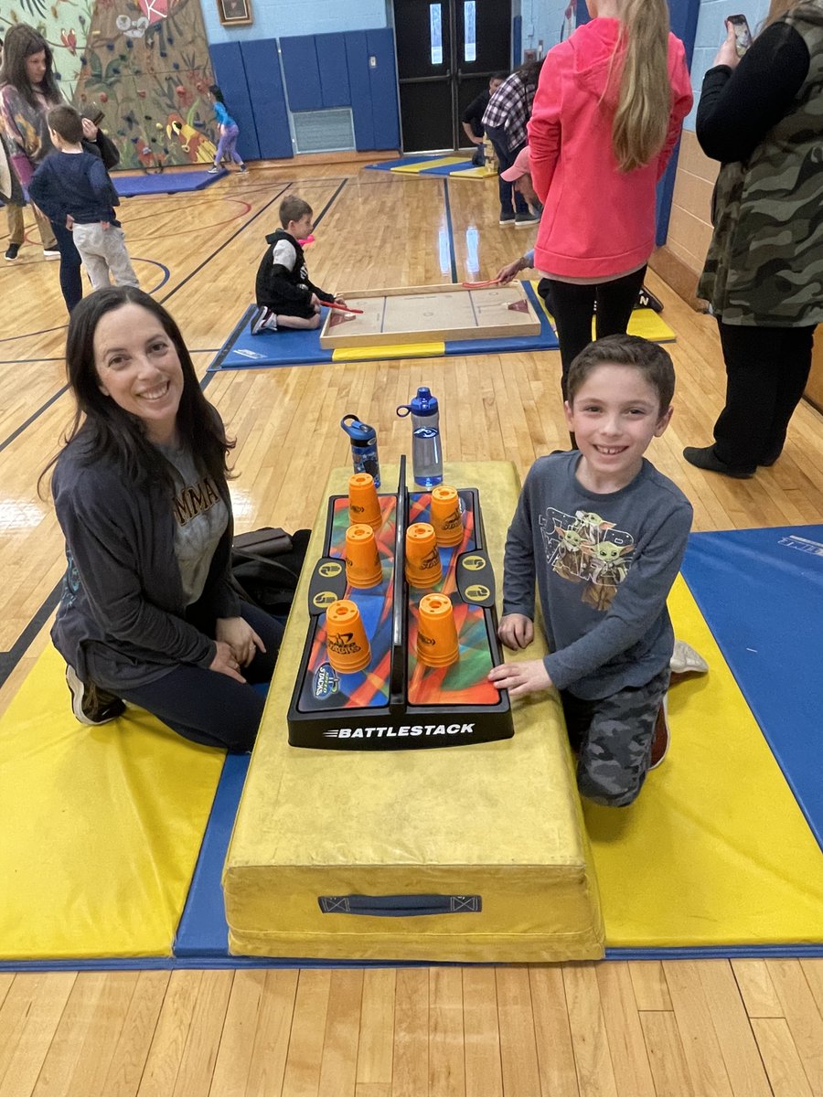 CommackSchools's tweet photo. Everyone had a great time at the #IndianHollow First Grade Game Night!
#GameNight #CommackSchools #MrsFox https://t.co/eXoREOCjIm
