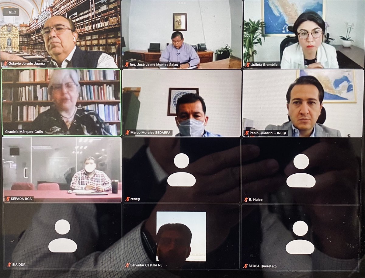 Una muy grata sesión con la Dra. ⁦<a href="/GMarquezColin/">Graciela Márquez Colín</a>⁩ Presidenta del INEGI en la ruta de levantar el Censo Agropecuario que no contamos desde el 2007 y donde los SEDAGRO serán factor clave en el resultado así lo expresó ⁦<a href="/JoseJaimeMonte1/">Jose Jaime Montes S.</a>⁩ Presidente de AMSDA #CENSOAGROPEC