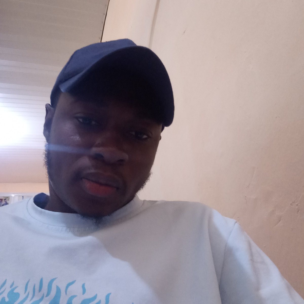 deewy_DY's tweet photo. #NewProfilePic https://t.co/7h9xpAafrS