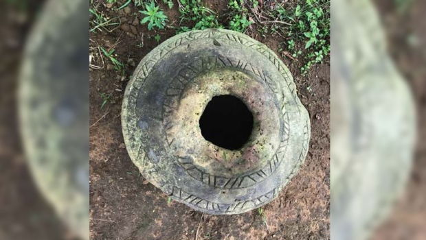 CTVNews's tweet photo. Giant, mysterious megalithic jars were unearthed in northeastern India https://t.co/sTteul0YvX https://t.co/6mpVJWNt9A