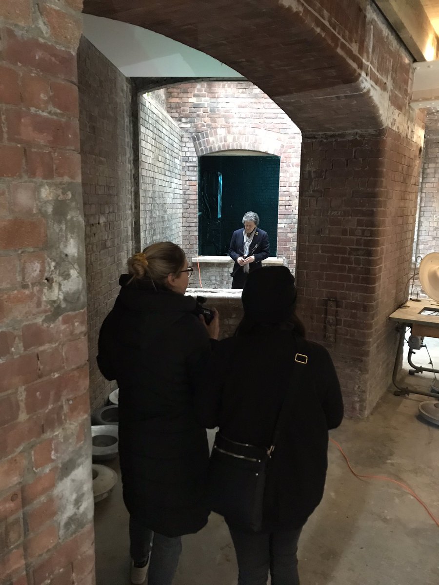MK11RBS's tweet photo. #HDlates @culturetrustuk
Sound installation in Hat House basement phenomenal #luton @cmykscum @SKRONKimprov @33jazzRecords https://t.co/GMlnsW2XIP