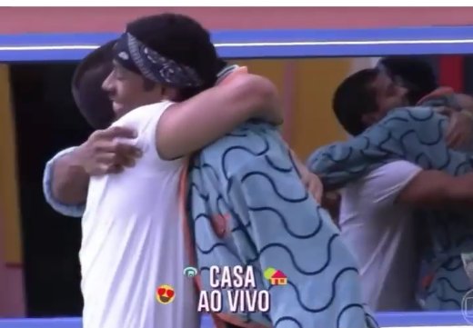 king_silvaaa's tweet photo. O único que realmente ficou feliz com a volta do @Aguiarthur, amizade de milhões 🥰❤️ @iampauloandre 
#BBB22 #RedeBBB https://t.co/dUjwAWnOqY