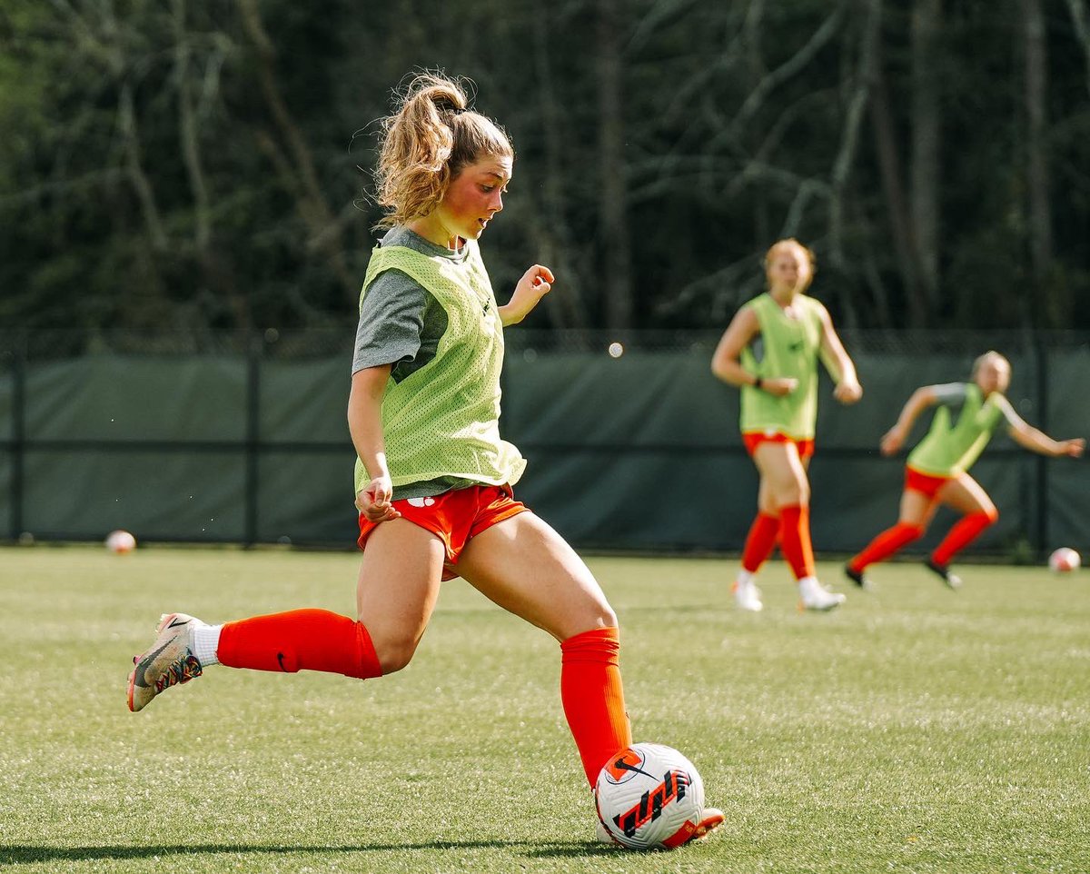 clemsonwsoccer tweet picture