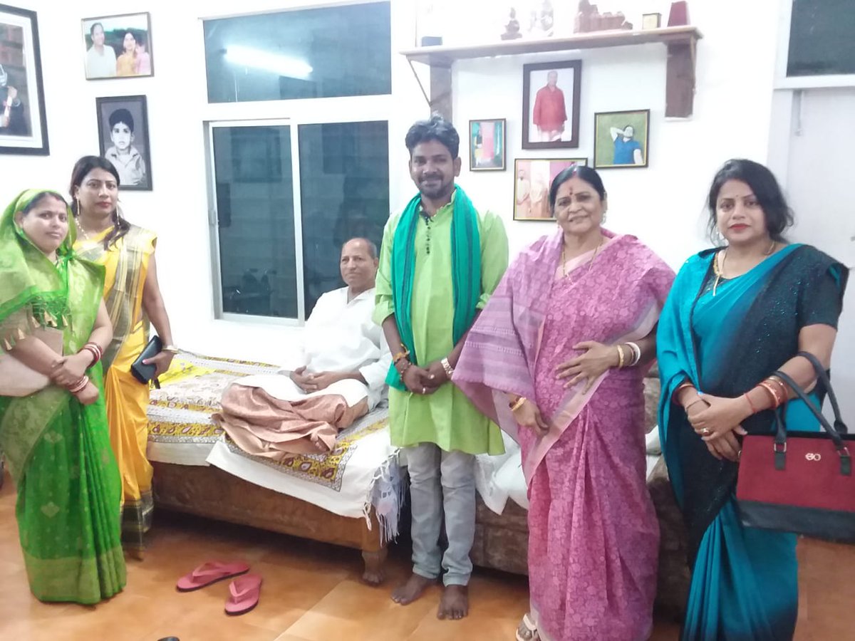 DeepakK22357734's tweet photo. #amarprasadsatapathy my MLA z my IDOL !!! MY MLA Z ALWAYS FIT N FINE ❤️🙏🙏❤️ https://t.co/1XPHvXjiXK