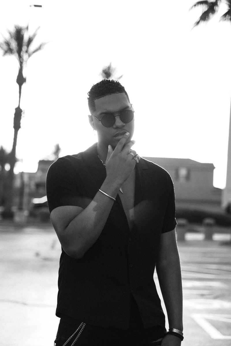 eme_josiah's tweet photo. Las Vegas vibes https://t.co/b7HUeGn05P