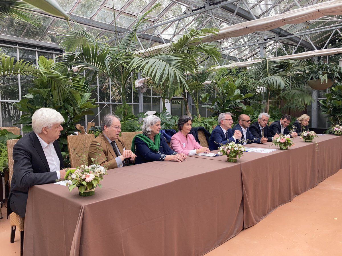 Devup_'s tweet photo. 3e édition d’Investire, les rencontres économiques franco-italiennes en #CentreValdeLoire. + de 50 participants français &amp; italiens sont réunis à Chaumont s/Loire pour discuter du développement économique entre la région et l’#Italie. #attractivité #investissement @RCValdeLoire https://t.co/EtlxZFOEVR