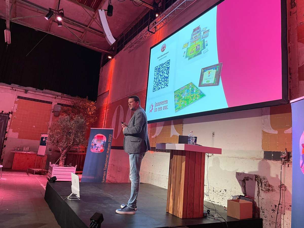 Eindelijk weer eens live met een volle zaal mogen vertellen over innoveren in het jeugddomein tijdens het event <a href="/samentoekomst/">Samen Toekomst Maken</a>. Dank <a href="/JouwOmgeving/">Jouw Omgeving</a> <a href="/avinty_software/">Avinty</a> voor de uitnodiging. #stm #stm2022 #samentoekomstmaken.