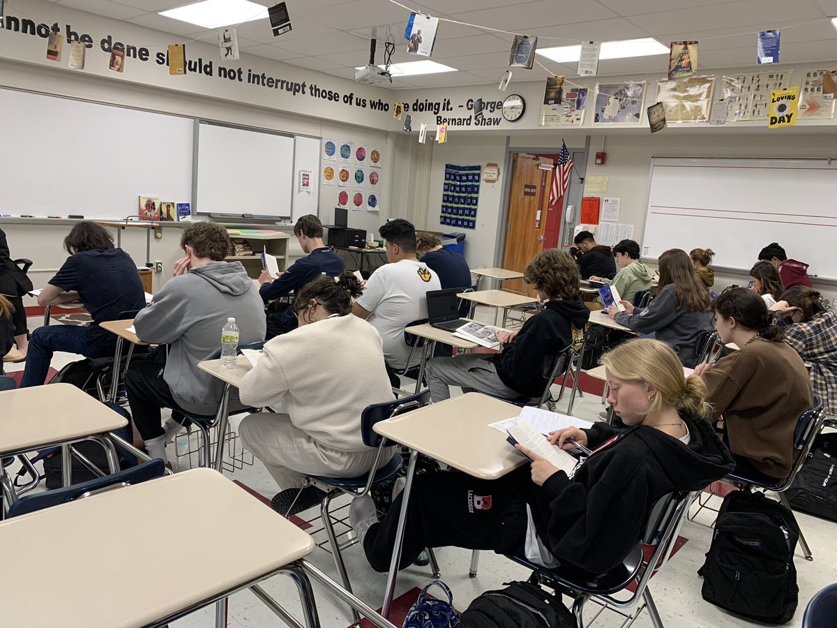 litcoachmusings's tweet photo. Think book clubs aren’t for HS? Think again! 
@BernardsHS juniors are enthralled w/ their self-chosen texts. Provided w/ meaningful supports, Ss stayed focused &amp; engaged, reading for a sustained time. When @MrsHunkele asked if they liked their books, she got a resounding YES! https://t.co/FrGIZrh8SW