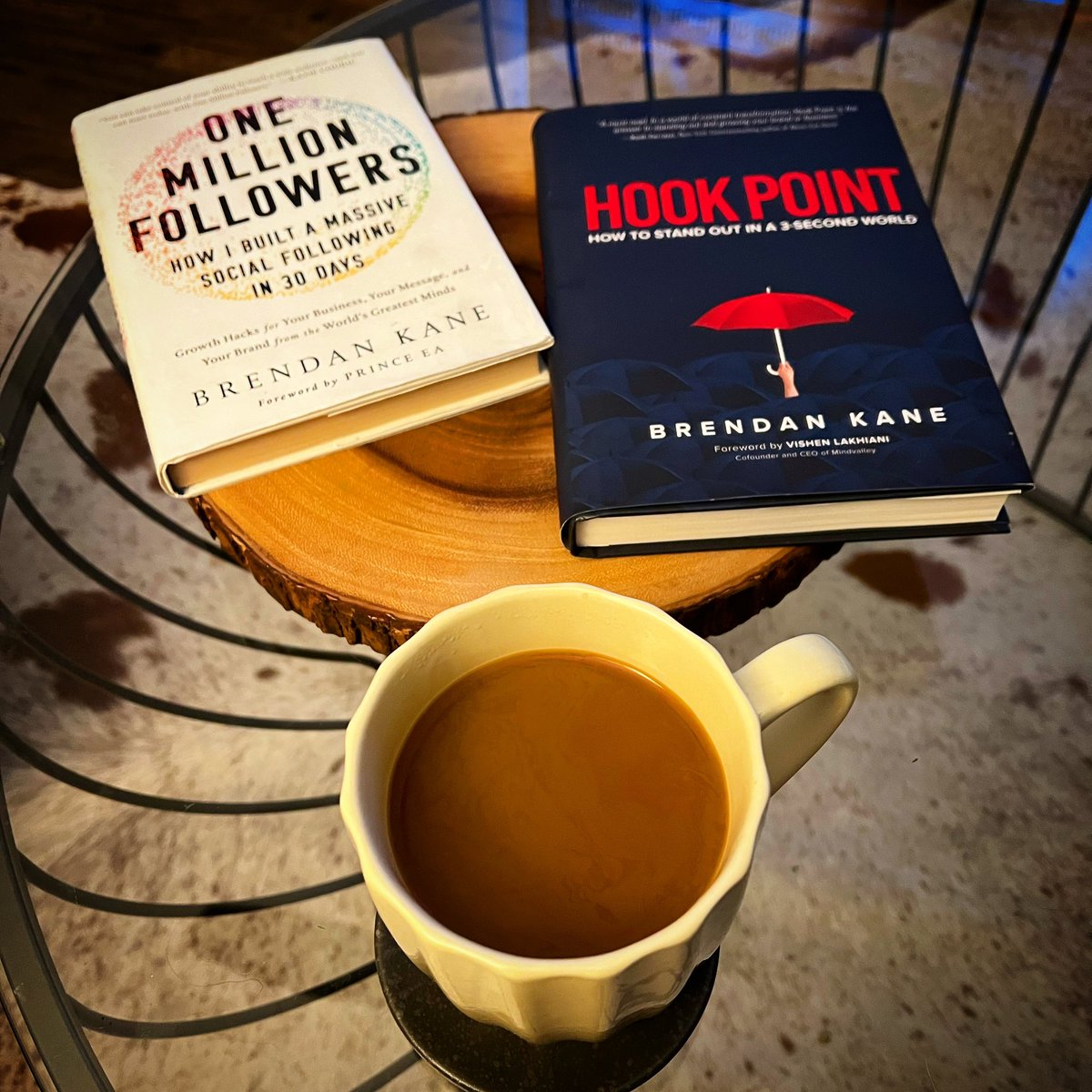 JLynnJacobs's tweet photo. enjoying my @Starbucks with #BrendanKane great books… #OneMillionFollowers + #HookPoint
Read them both twice, and now I’ve listened to them twice on @audible_com so it’s time for me to start applying what Brendan shares… to what I share… #goingbeyondthescale #tagimit https://t.co/j7RrtJRZcI