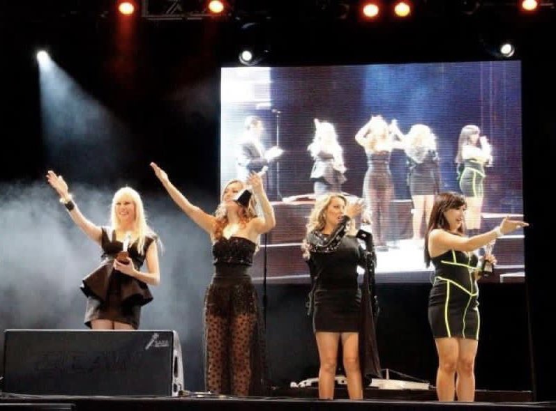 alexanndrak's tweet photo. Blast from the past! 10 years ago. Zacatecas, México #bondquartet @BONDQUARTET https://t.co/vNbl405OTz