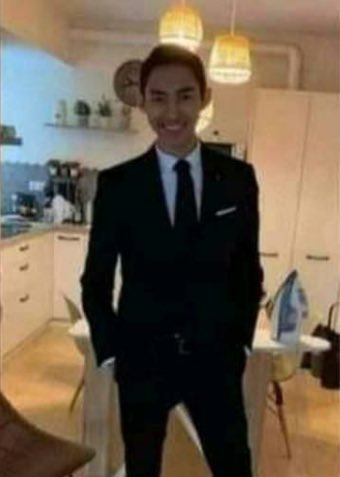 hoseok and jungkook: ok we going on a date tonight wear something casual 

taehyung: