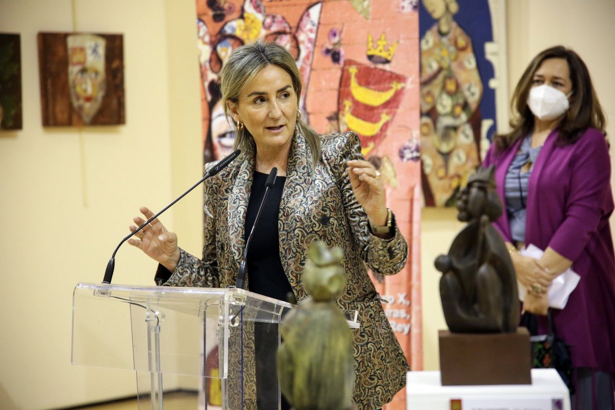 milagrostolon's tweet photo. 'Alfonso X. Tres culturas, un rey', así se llama la exposición del artista plástico toledano Alberto Romero que se podrá ver en San Marcos hasta el 22 de mayo. Esta muestra aporta un enfoque contemporáneo y vanguardista al Año Alfonsí bajo el sello inconfundible de su autor. https://t.co/cr1KHub1XH