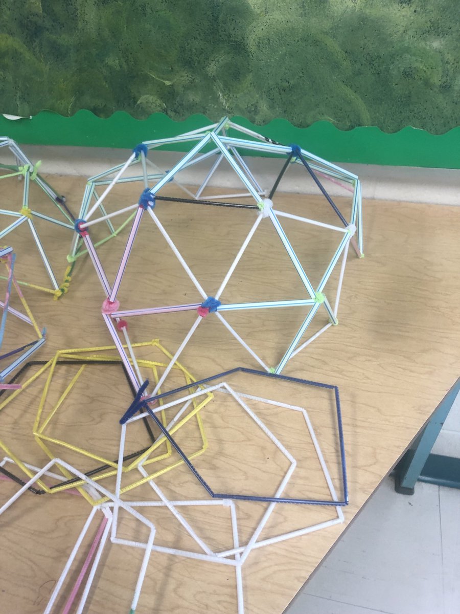 M.Solorzano’s grade 7/8 students having fun building Geodesic domes . Thanks to DPCDSB Power me up Team and our presenter ⁦<a href="/edmund_st/">St.Edmund Elementary ✝️</a>⁩