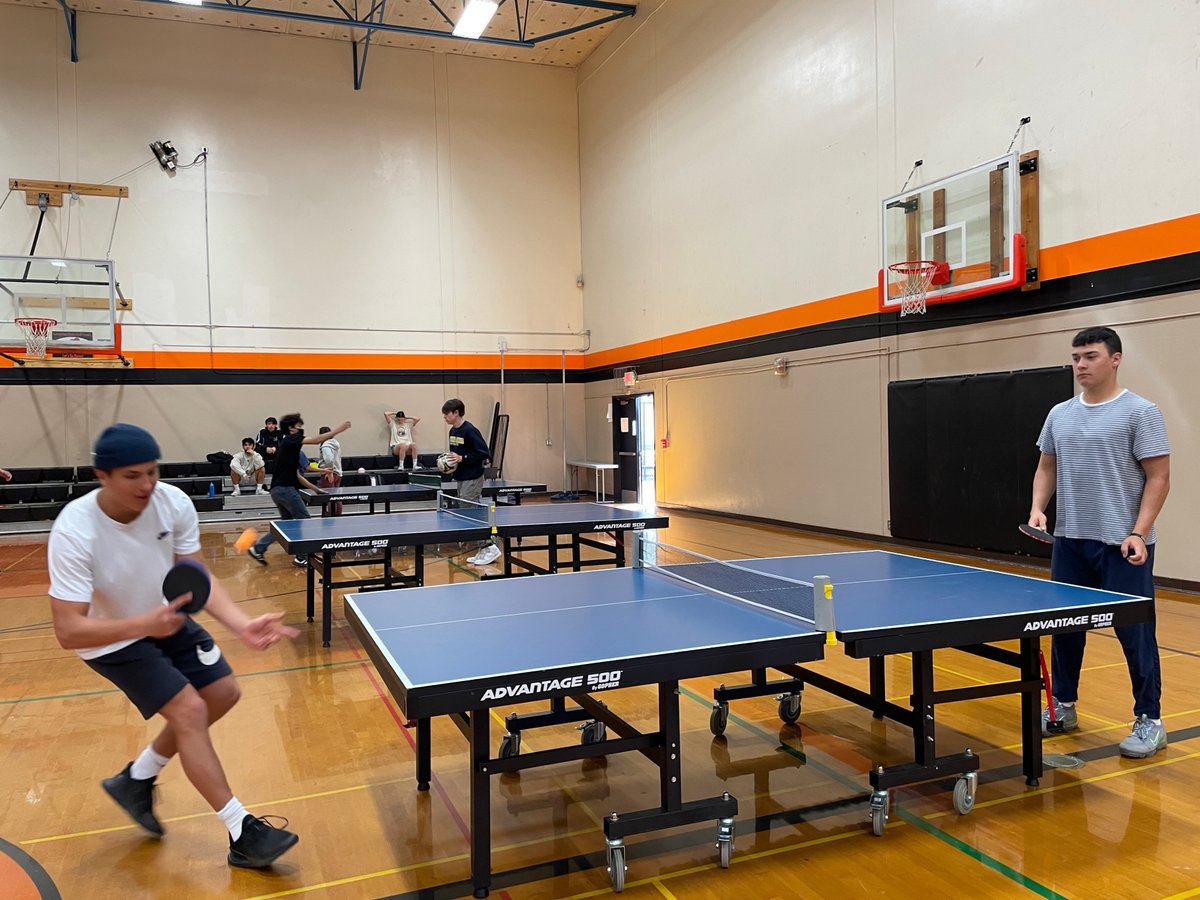 BeavertonHigh's tweet photo. TEAM SPORTS students getting after it in a game of ping pong before class is over! π #ExperienceBHS #LearningTransformsUs https://t.co/fSIRfRBtrS