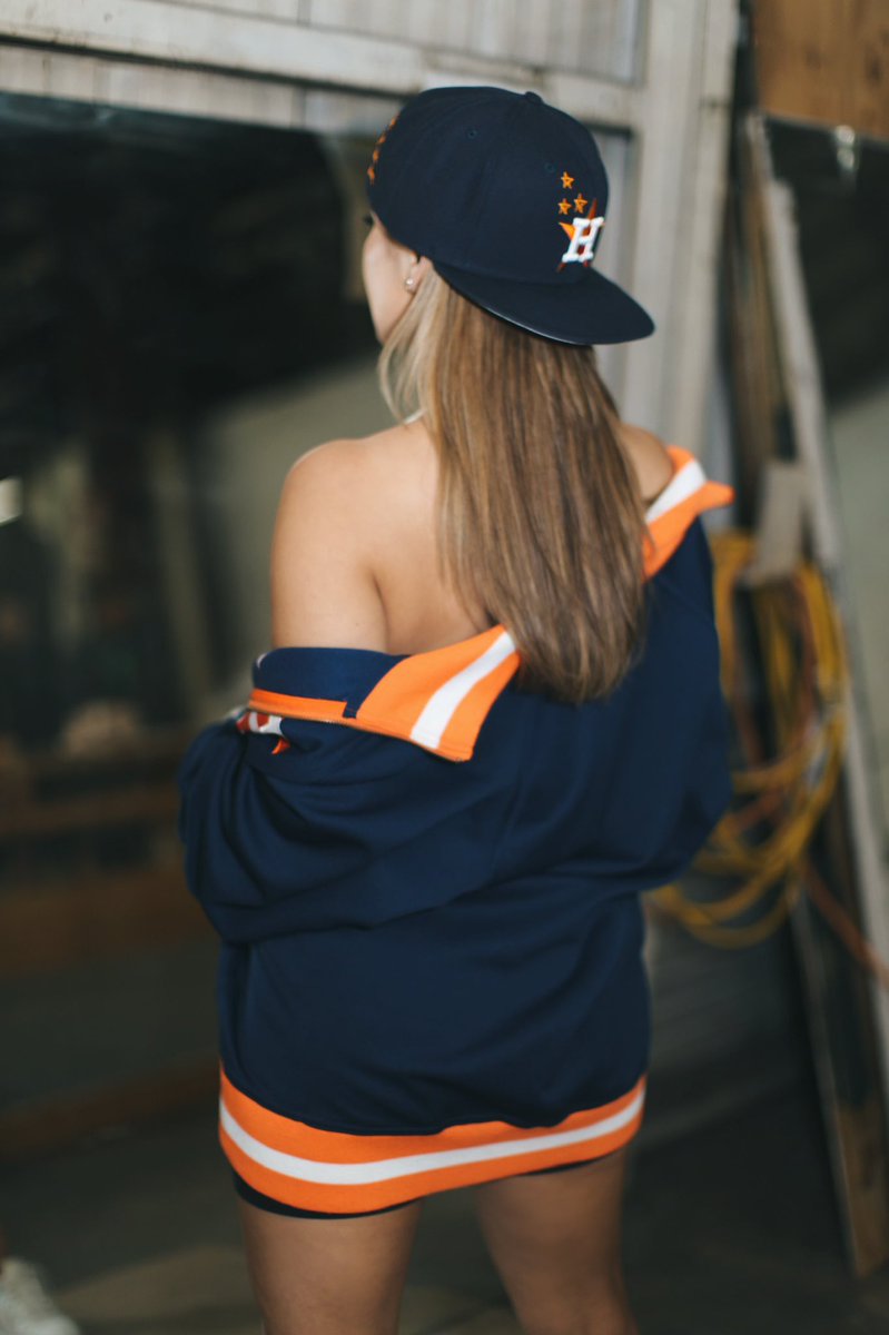 LoveAthena's tweet photo. Astros Opening day! Excited for this year! Excited for this weekend. Thankful for those who stayed down and had my back. See ya Sunday! #Wishyouwerehere #officialcapsummit #houston #astrosopeningday #concert #capexpo #blockparty ⬇️ https://t.co/7KWaVfYp2H https://t.co/P4spEs7CFs