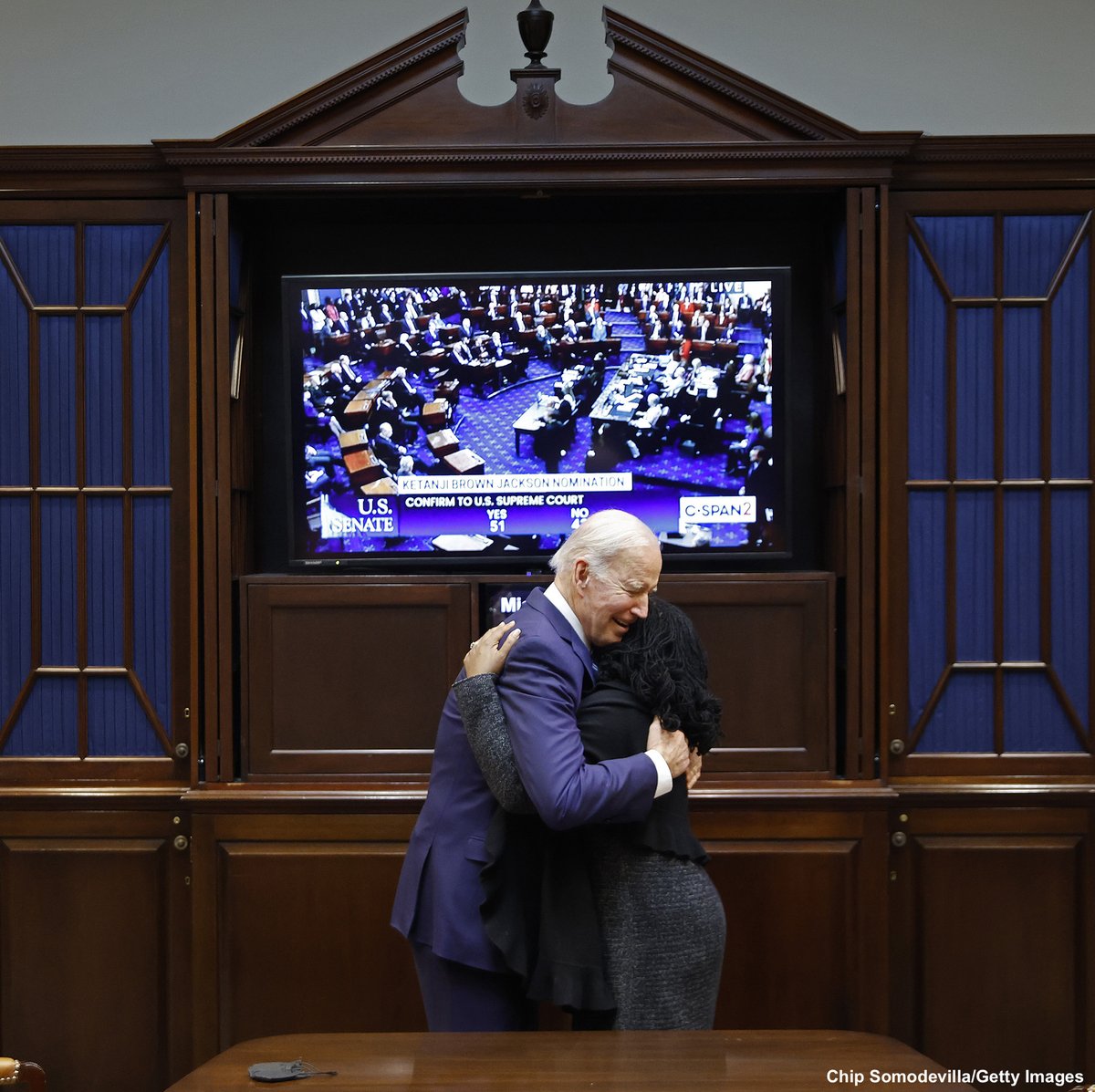 ABC's tweet image. Pres. Biden and Judge Ketanji Brown Jackson embrace as the vote to confirm her to the Supreme Court crosses the majority threshold. abcn.ws/36URSgZ