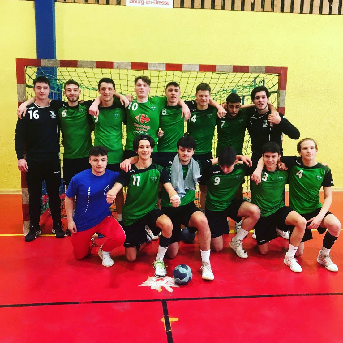 CiteSco_JMBF's tweet photo. Nos handballeurs #sectionhand sont champions académiques !
Rendez-vous le 4 mai pour les championnats interacadémiques…
Un grand bravo 👏👏👏 à eux !!! Et tous nos encouragements pour la suite !
@unss @academielyon @RegionAcAura https://t.co/5mlFH9YaMf