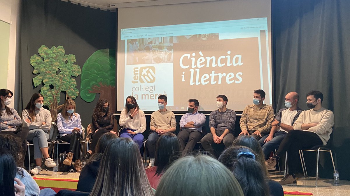 FEMMA_Setmana's tweet photo. Quart dia:
Avui hem pogut gaudir d’una trobada amb els ex-alumnes de l’escola. Ens han explicat la seva experiència personal al batxillerat, al grau, a la carrera, al món laboral… Ha estat una taula rodona molt interessant i de ben segur que ens serviran els seus consells😉 https://t.co/ON6pU61P8t