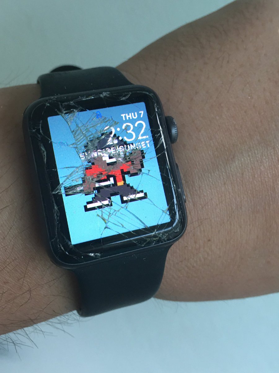 RisBriaNFT's tweet photo. How is everyone’s Thursday? #watchProblems #NfTs https://t.co/ZLgZxzC6g2
