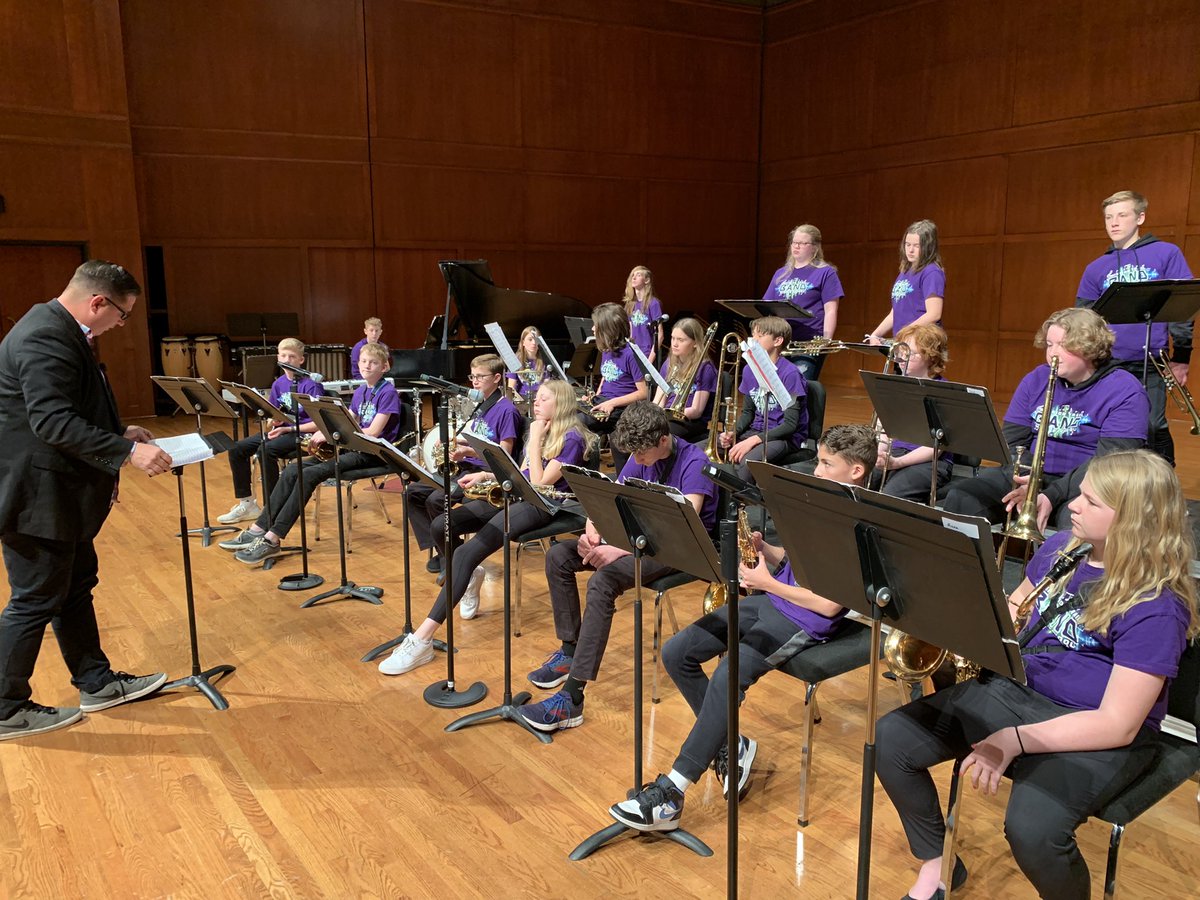 MTbands's tweet photo. Great day for MT Jazz Band!  Thanks to @MNUBands for hosting their jazz clinic, @MeyerMusic for sponsoring, and for valuable feedback from @heinleinmusic, @natenallmusic, and Chris Burnett! https://t.co/7qCR2Kqefp