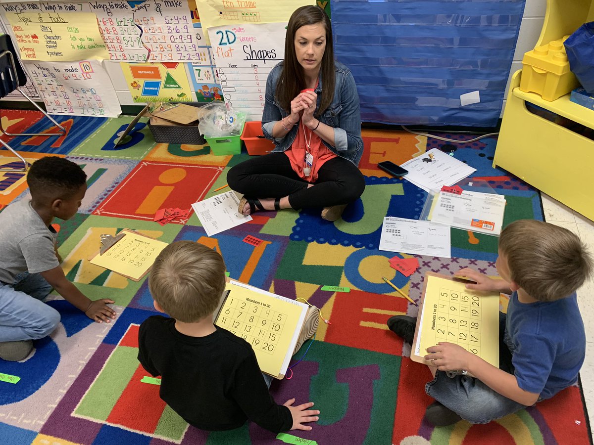 WendyBwgail's tweet photo. I have enjoyed team coaching with @howardkeb She’s helped with using technology as accountability and teaching new math stations for these kindergarteners, while I focus on instruction in small groups. Thank you!!!! #makingeveryminutecount @MunfordElem @TCBOE @AMSTI_UM https://t.co/RHJSJuOAf7