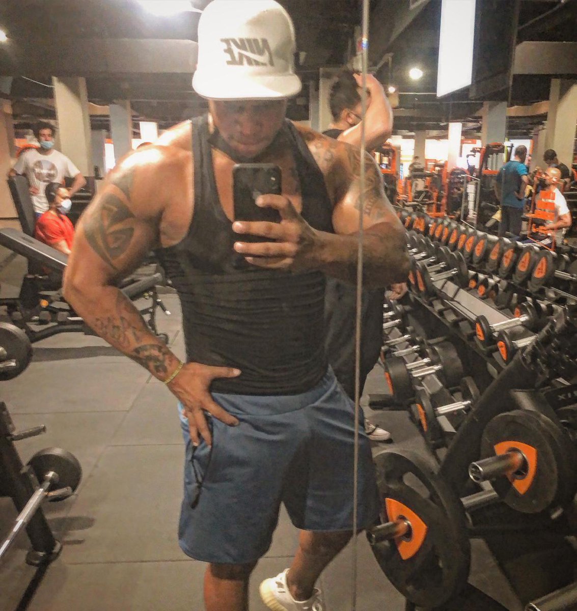 CesarStripper's tweet photo. After a good Shoulder pump at the gym, I feel really tired and I need a good massage...

Any volunteer?

Remember, link in Bio to see 🍆💦  @OnlyfansR @OnlyFansUK @Ukadonlypromo @MuscleGodsOFL @HotMaleStuds @hotfitmenonly @womenseyecandy1 @onlyfansbest https://t.co/YWtOpLUMQ9
