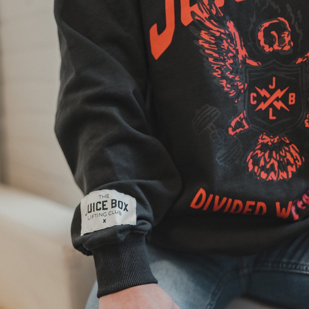 JuiceBoxLifting's tweet photo. Vintage-inspired fit, relaxed with a tapered waist, and neck button for versatility. 

This hoodie is rumored to give +10 strength. 😏 https://t.co/ZEBi9bX0fm