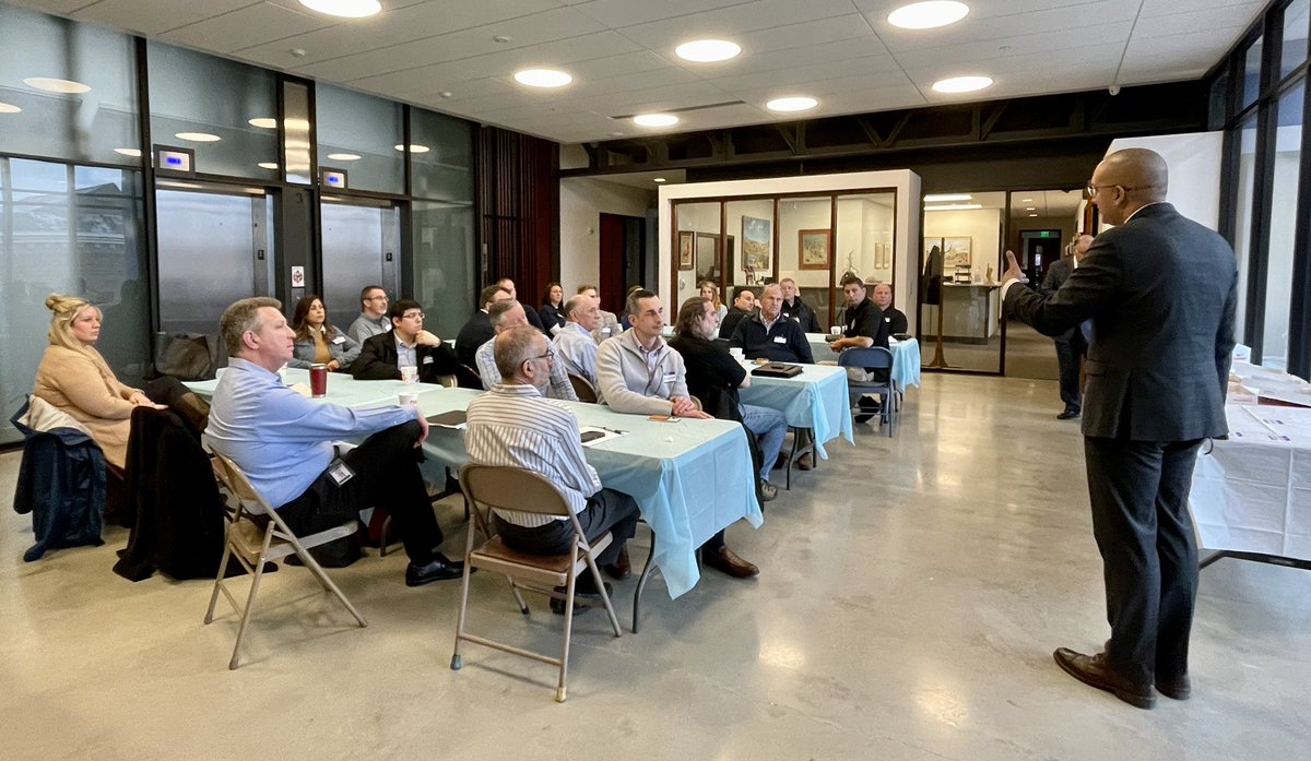 cityofeastonpa's tweet image. The City of Easton was pleased to host the administrative staff from @LowerPaxtonTwp for a joint meeting of our municipalities. It was a great opportunity to learn from each other. Thanks for visiting, Lower Paxton!