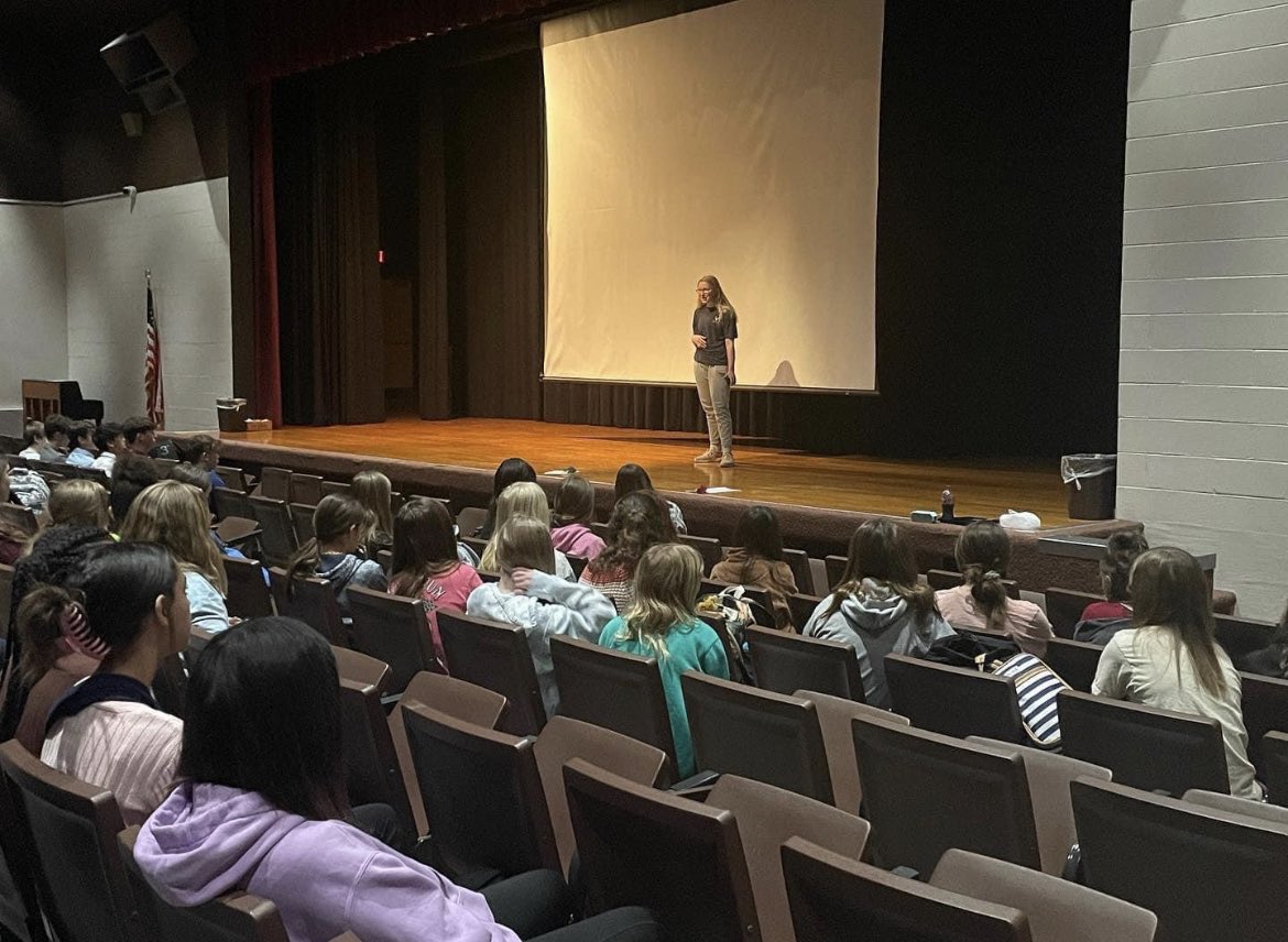 “WBHS basketball and tennis Senior athlete Emilie McCaskill spoke to over 60 students this morning about the good in the wait for God’s perfect timing! Her testimony is incredible and we are so thankful to have her as a role model for our students!” -WBMS FCA
#fcasouthroanoke