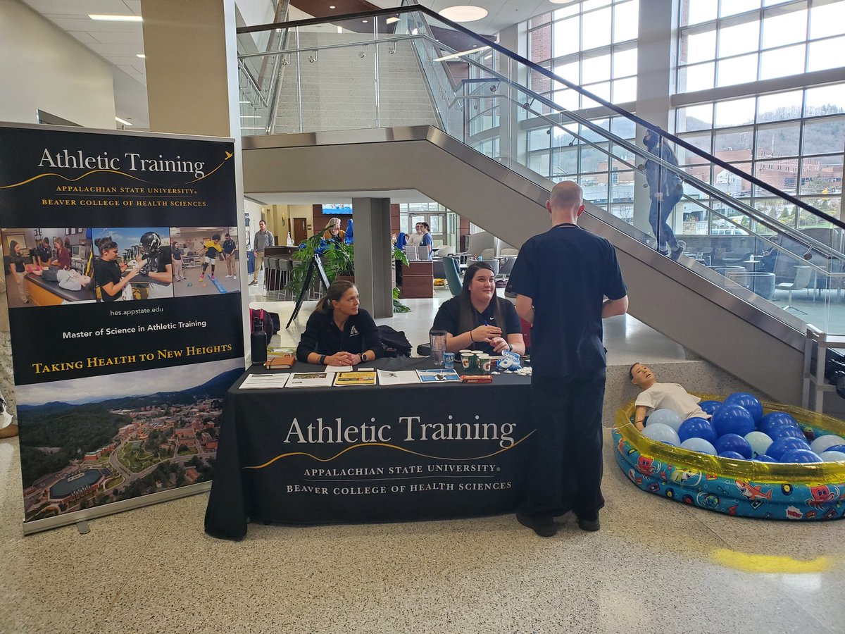 appstateATP's tweet photo. The @bchsappstate Interprofessional Show-and-Tell Day was a great event today! We shared about athletic training & the importance of taking core temperature & cooling before transporting w/ heat illness patients.
#Cool1stTransport2nd
#NormalizeCoreTemp
#AppStateMSAT https://t.co/gQ1gCNMmvc
